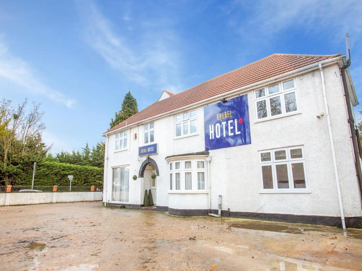 Oyo Brunel Hotel Uxbridge Exterior foto